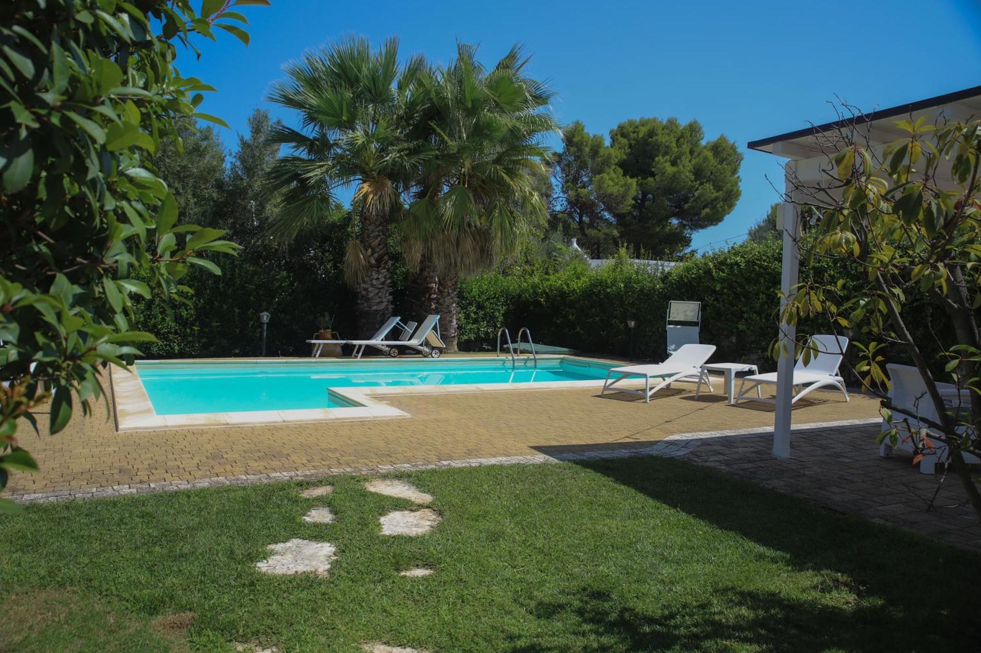 Villa Arisa With Pool Сельва-ди-Фазано Экстерьер фото